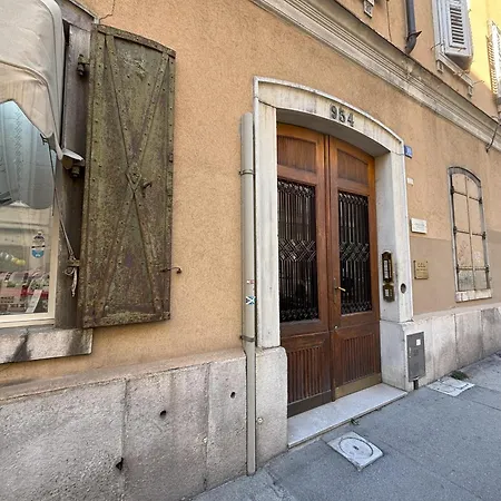 Nuvola Bianca Apartment *